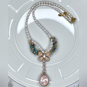 🤩🤩 Handmade Freshwater Pearl Multi Crystal Cluster Bow 🎀 Crystal Necklace